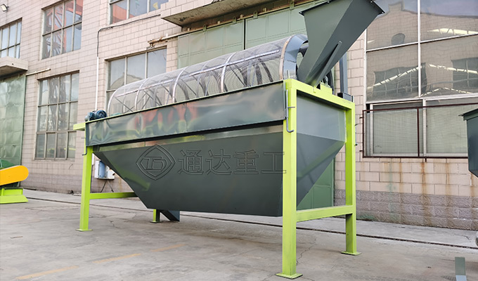 牛糞顆粒有機肥料生產(chǎn)用篩分設備