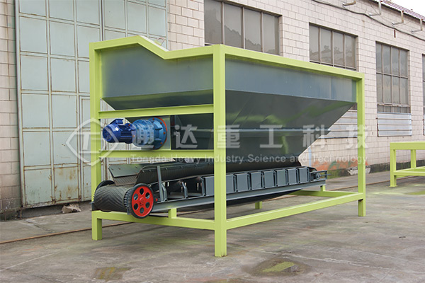 養(yǎng)雞場糞便制有機(jī)肥生產(chǎn)線,巧解環(huán)保難題